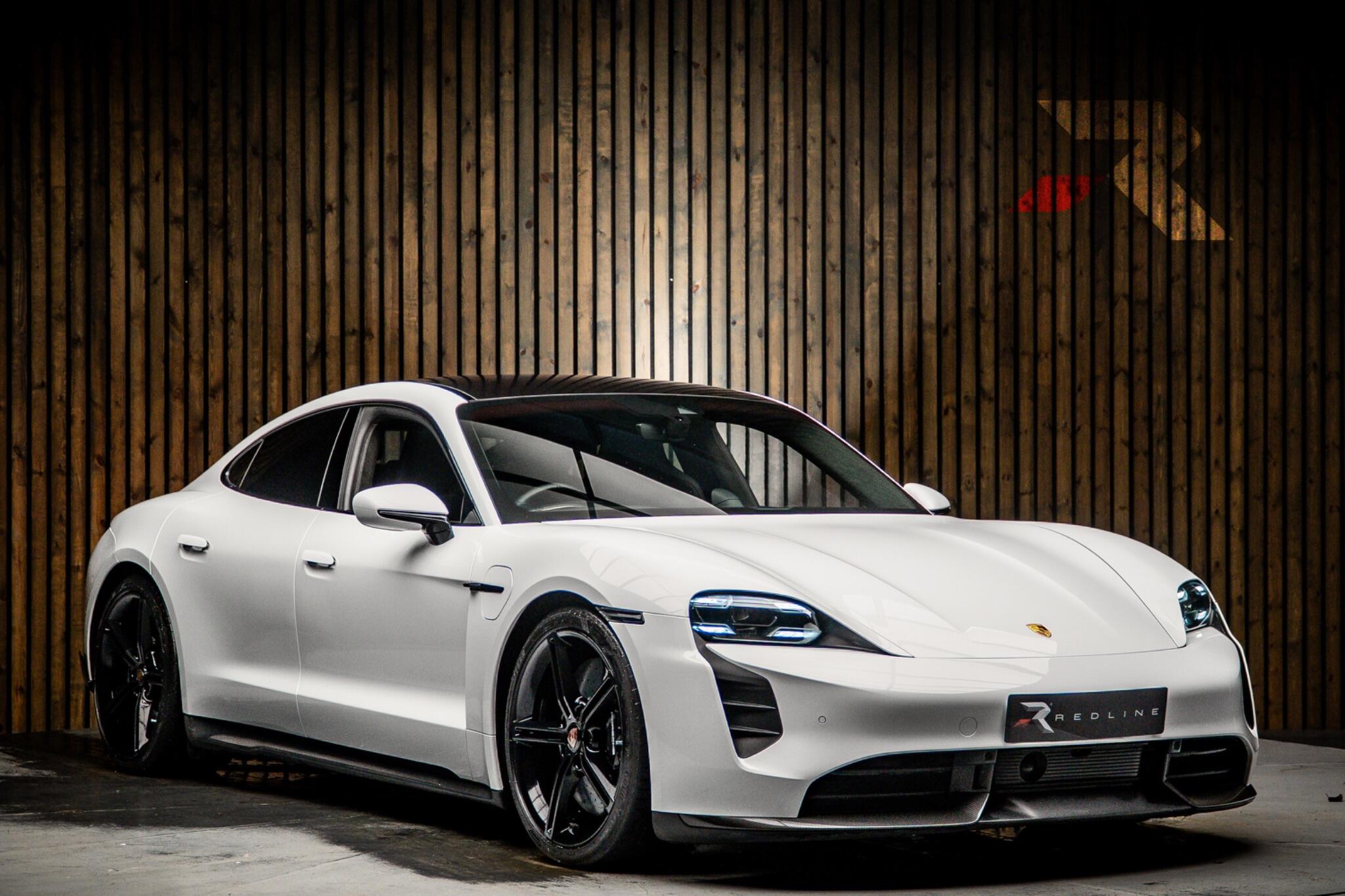 2020 PORSCHE TAYCAN